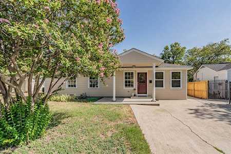 7469 Ewing Avenue Fort Worth, TX 76116