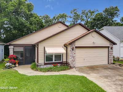 143 Crooked Pine Road Port Orange, FL 32128