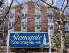 27 Bullocks Point Ave #8B East Providence, RI 02915