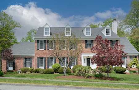 30 Carter Rd Shrewsbury, MA 01545