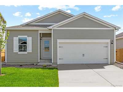 1043 Gianna Ave Fort Lupton, CO 80621