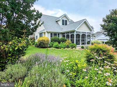 220 Lakeside Dr Lewes, DE 19958