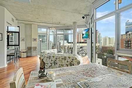 1050 Island Avenue #612 San Diego, CA 92101