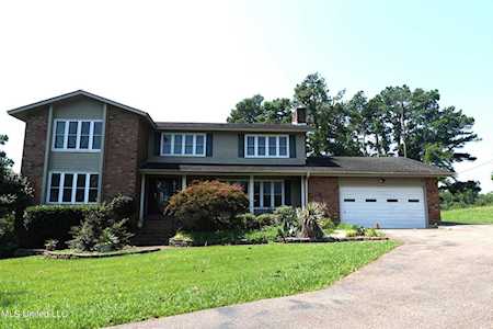 2877 Ms-178 West Holly Springs, MS 38635