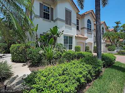 117 Colonade Cir #201 Naples, FL 34103
