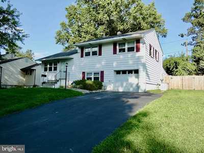 1025 Wagoner Dr Wilmington, DE 19805