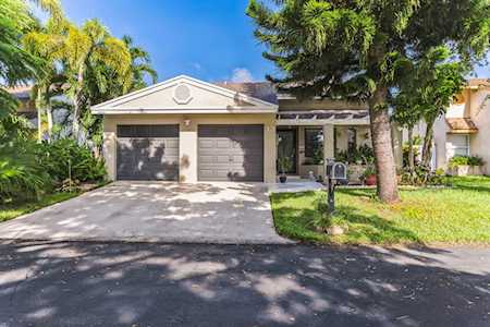 13 Hawthorne Lane Boynton Beach, FL 33426