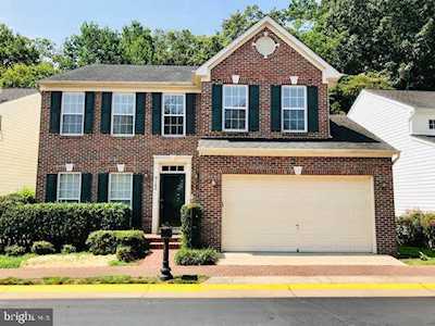 9162 Stonegarden Dr Lorton, VA 22079
