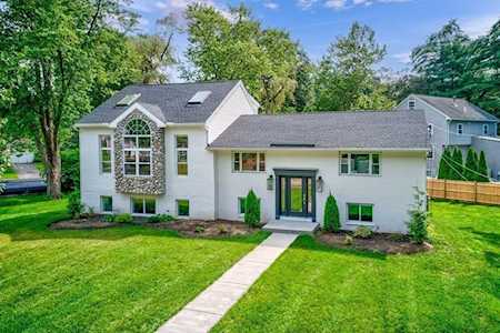 30 Phillips Dr Newburyport, MA 01950