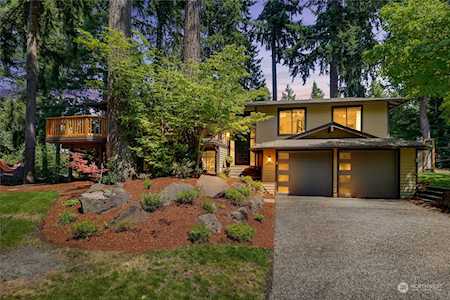 4216 158th Ave SE Bellevue, WA 98006