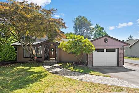 18542 Stone Ave N Shoreline, WA 98133