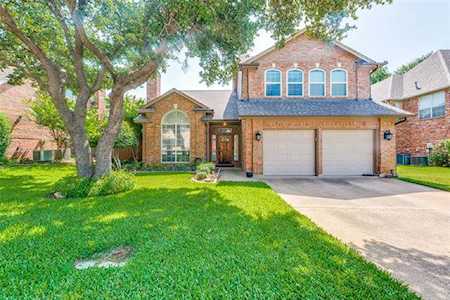 3944 Cedar Ridge Bedford, TX 76021