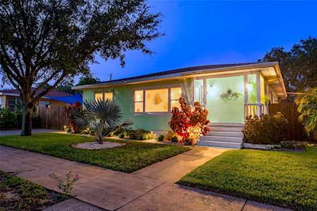 508 N Grosse Ave Tarpon Springs, FL 34689