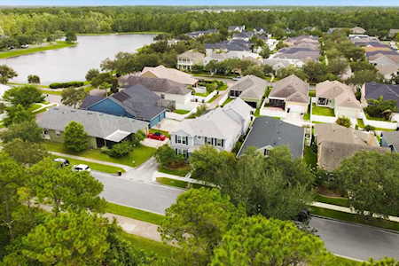 3357 Carriage Lake Dr Orlando, FL 32828