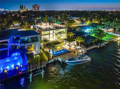 1125 Belle Meade Island Dr Miami, FL 33138