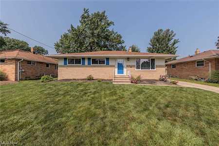4040 Higley Rd Rocky River, OH 44116