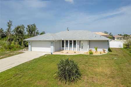 6207 Avila St Englewood, FL 34224