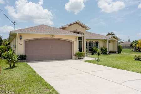 819 Rue Labeau Circle Fort Myers, FL 33913