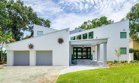 240 Driftwood Rd SE St. Petersburg, FL 33705