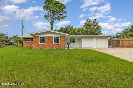 3006 Searchwood DR Jacksonville, FL 32277