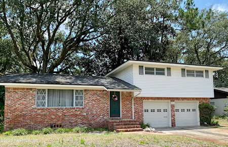 8266 Sanlando AVE Jacksonville, FL 32211