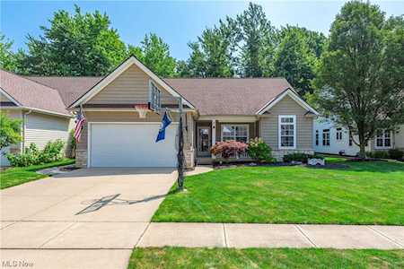 656 Lakeside Dr Avon Lake, OH 44012