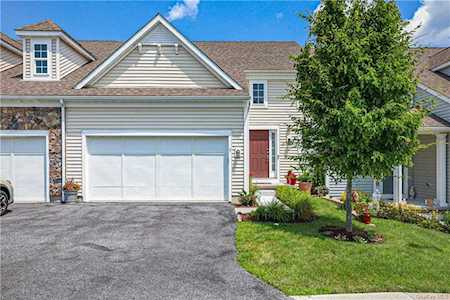 7 Carpenter Ct Carmel, NY 10512