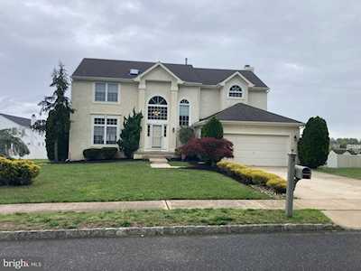 3 Waterview Dr Sicklerville, NJ 08081
