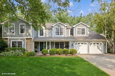 1112 Heatherton Dr Naperville, IL 60563
