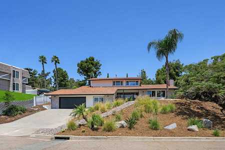 10074 Mozelle Ln La Mesa, CA 91941