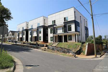 902 Van Every St Charlotte, NC 28205