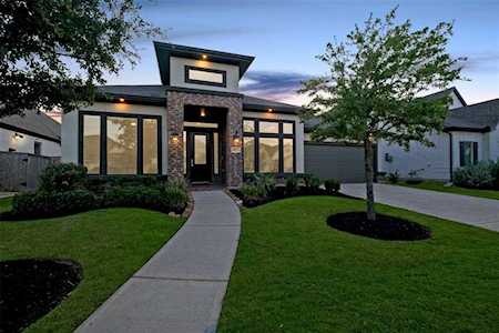 5023 Bent Tree Dr Fulshear, TX 77441
