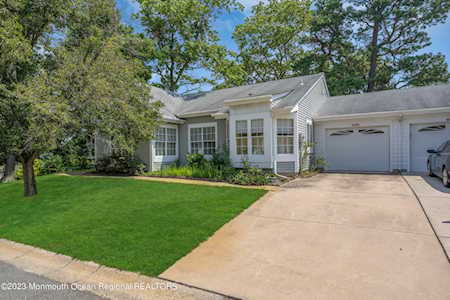 1051A Buckingham Dr Manchester, NJ 08759