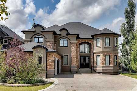 36 Aspen Ridge Manor SW Calgary, AB T3H 0T4