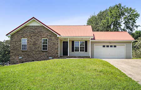 585 Barney Ln Clarksville, TN 37042