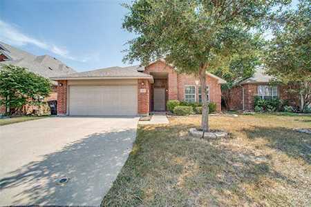 413 Sandy Creek Drive Fort Worth, TX 76131