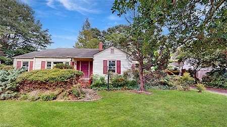 1120 Hazel Ave Chesapeake, VA 23325