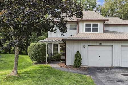 9 Woods Brooke Ln #4 Yorktown Heights, NY 10598
