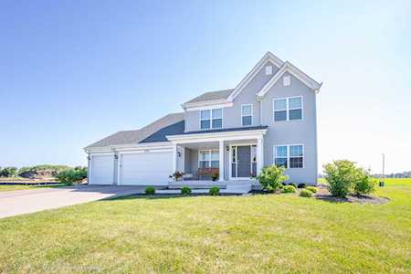 1210 Coolidge Ct Sycamore, IL 60178