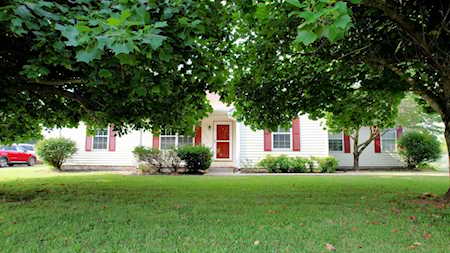 2929 Arthur Dr Murfreesboro, TN 37127