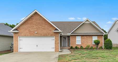 2685 Arthurs Ct Clarksville, TN 37040