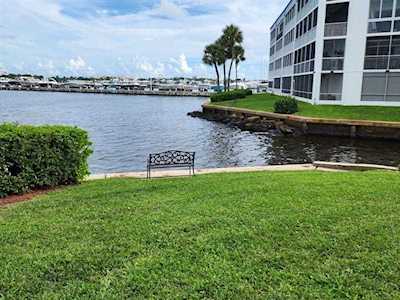 300 Waterway Drive #106 Lantana, FL 33462