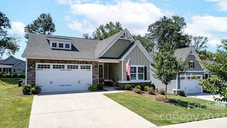 10221 Black Locust Ln Charlotte, NC 28215