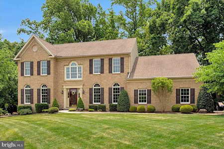 420 Willowbend Ct Hockessin, DE 19707