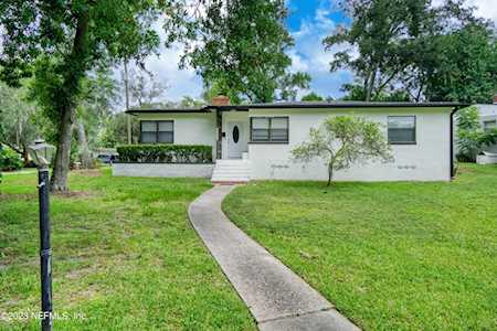 6484 Fordham CIR E Jacksonville, FL 32217