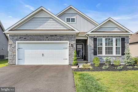 54 Raccoon Ln Barnegat, NJ 08005