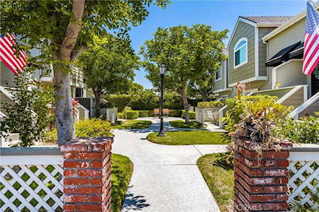 1112 E Almond Avenue #4 Orange, CA 92866