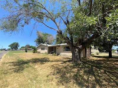 600 Lakeshore LOOP Tow, TX 78672