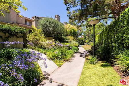 1429 Palisades Dr Pacific Palisades, CA 90272