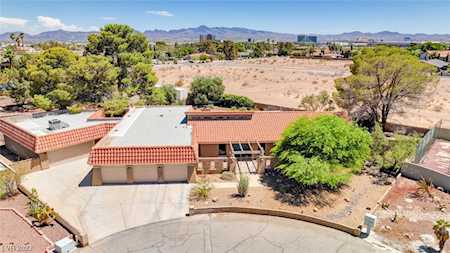 4045 W Mardon Ave Las Vegas, NV 89139